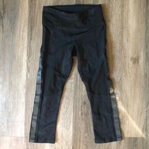 Lululemon cropped leggings